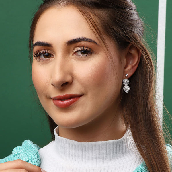 Par de Brinco Corações com Cristais Swaroviscki Linha Ouro Amarelo 18 k
