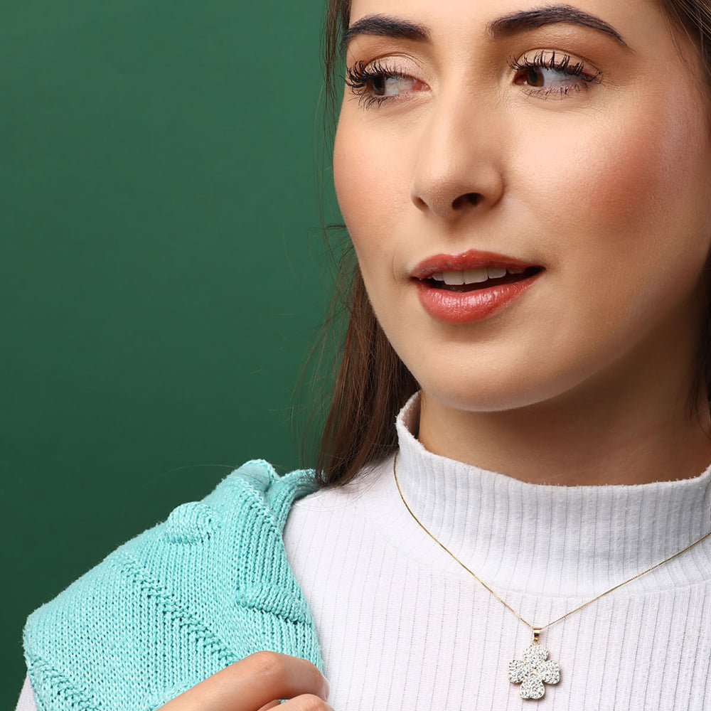 Pingente Trevo em Ouro Amarelo 18k com Cristais Swarovscki