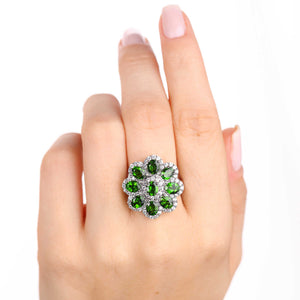 Anel r em Prata 925 Flor com Chromediopside e Zirconias