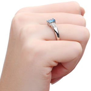 Anel Em Prata 925 com Topazio Sky Blue e Diamantes