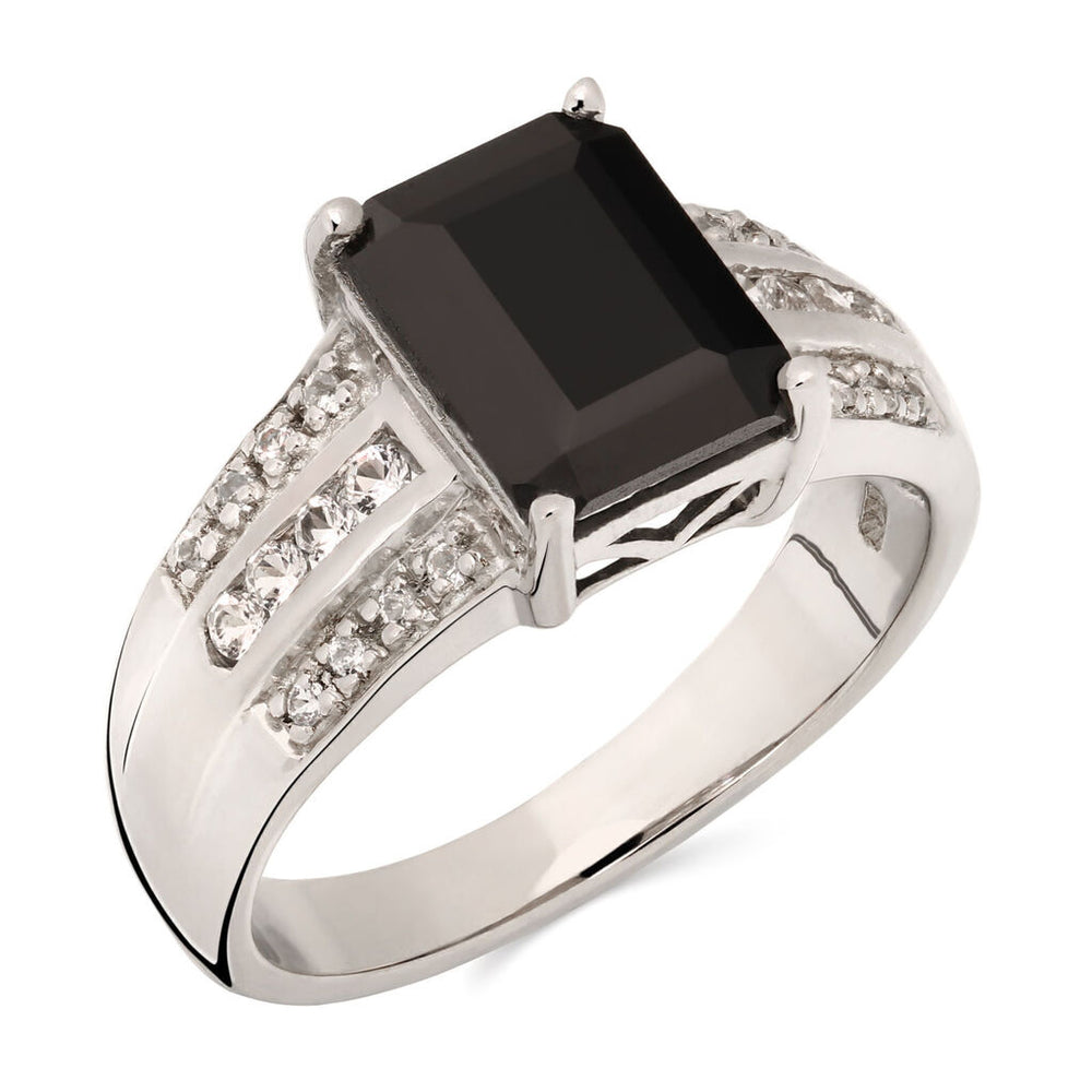 Anel em Prata 925 com Black Spinel e Topázios Brancos