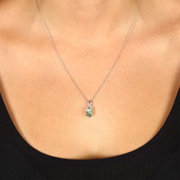 Pingente em Prata 925 com Fluorita Oval e Diamantes