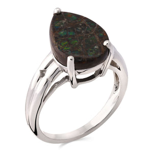 Anel em Prata 925 com Amolite Gota