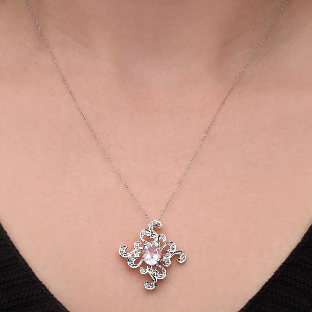Pingente em Prata 925 com Petalite e Diamantes Aprox. 1,5 cts