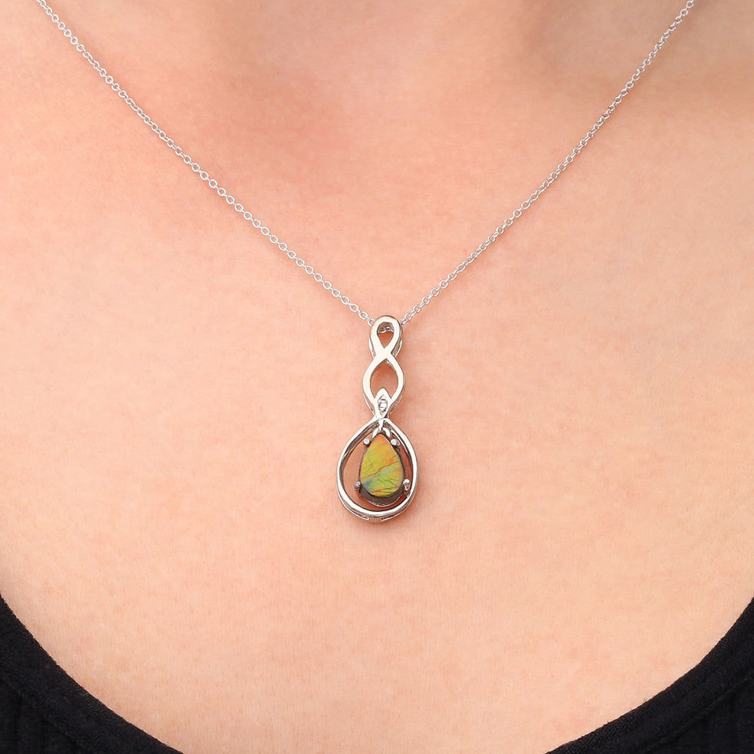Pingente em Prata 925 com Amolite e Diamante