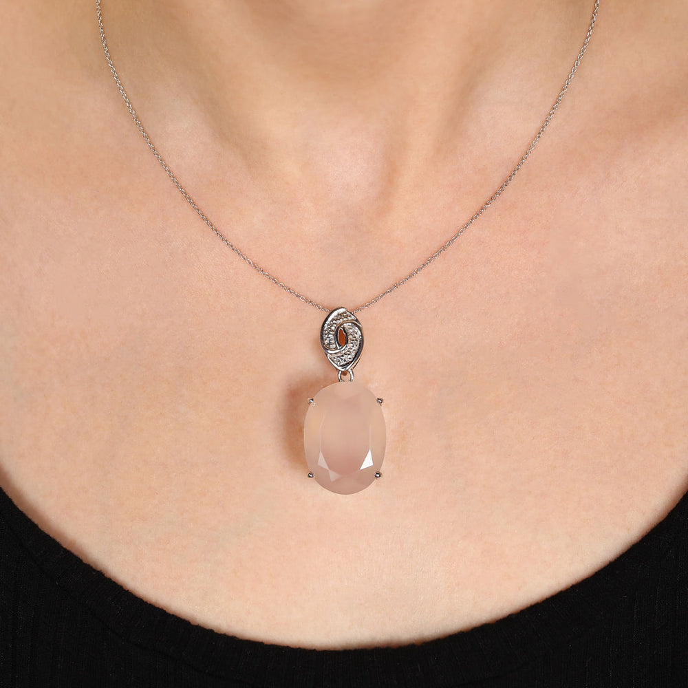 Pingente em Prata 925 com Calcedônia Rosa Oval  e Diamante