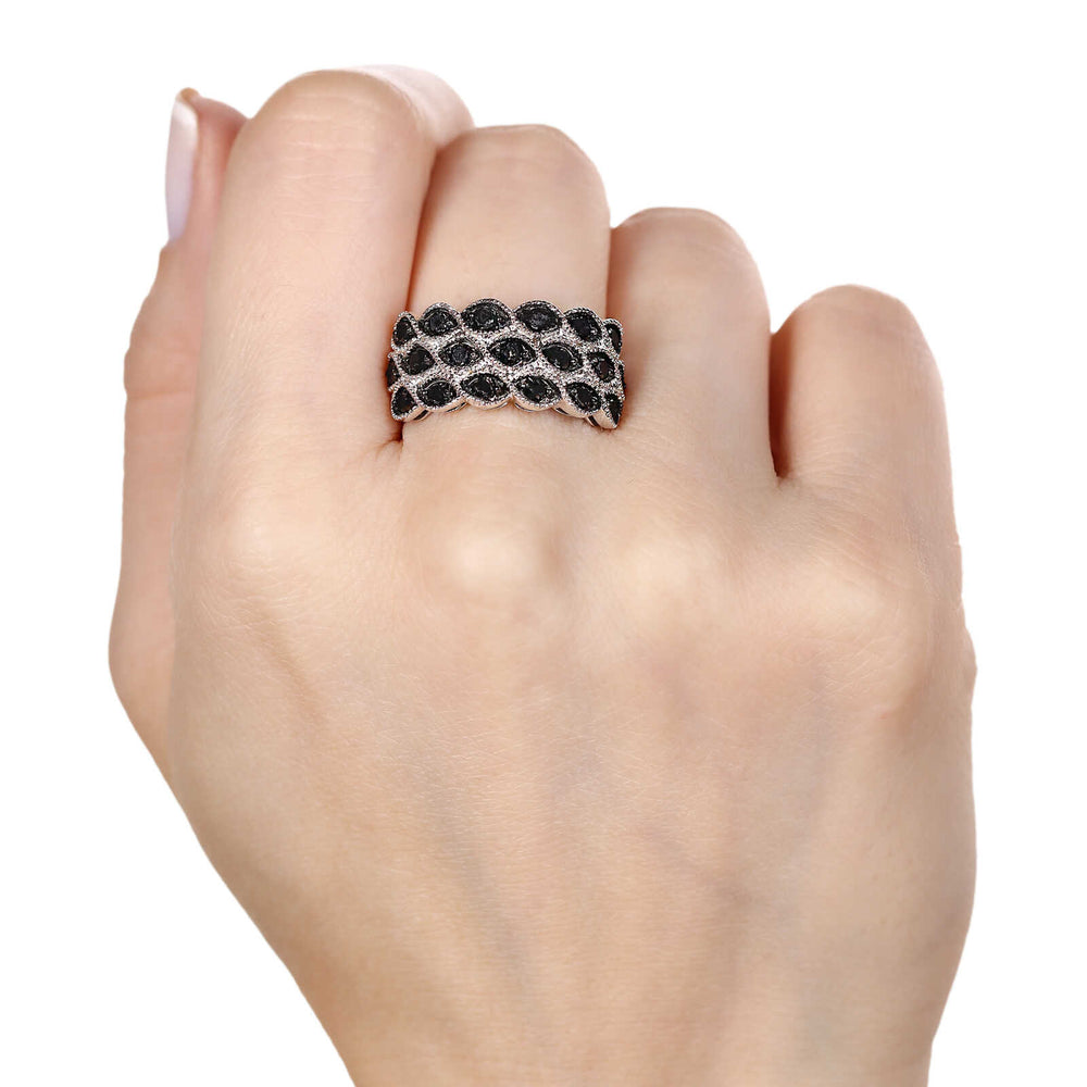 Meia Aliança em Prata 925 com Diamantes Negros