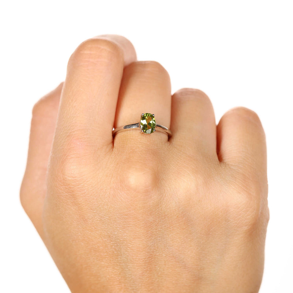 Anel em Prata 925 com Peridoto