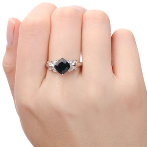 Anel em Prata 925 com Black Spinel e Topázios Brancos