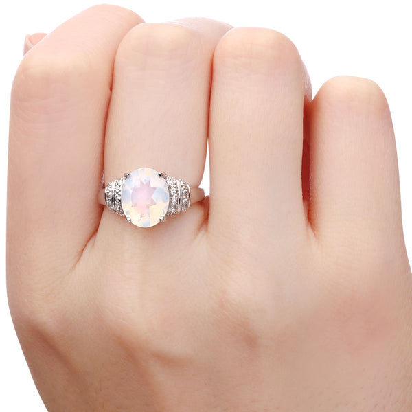 Anel em Prata 925 com Quartzo Blue Moon e Zircônias