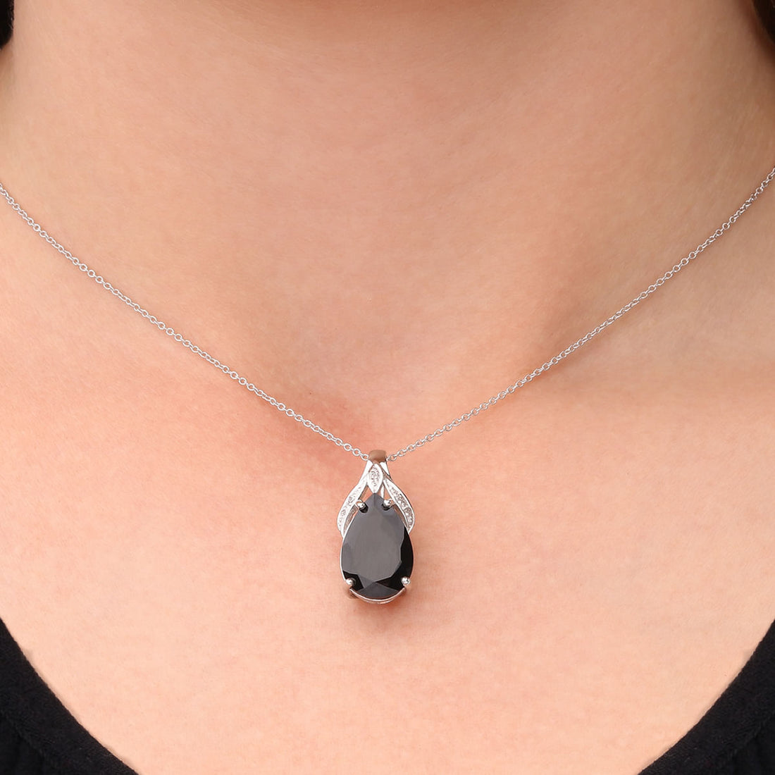 Pingente em Prata 925 com Black Spinel