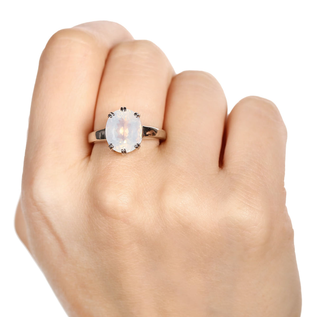 Anel em Prata 925 com Quartzo Blue Moon Oval