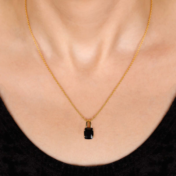 Anel, Brinco e Pingente com Black Spinel Retangular Aprox.12 cts