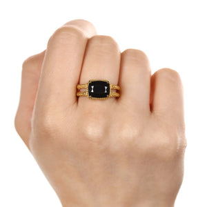 Anel, Brinco e Pingente com Black Spinel Retangular Aprox.12 cts