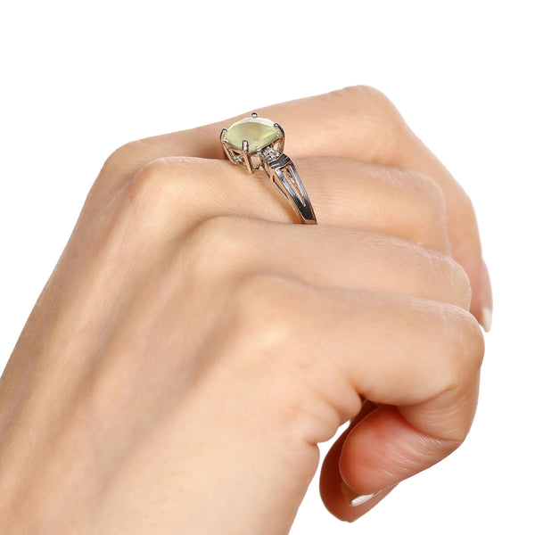 Anel em Prata 925 com Prenita e Diamantes