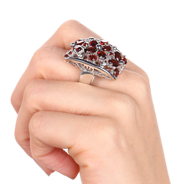 Anel em Prata 925 Floral com Granadas e Diamantes