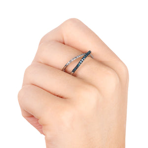 Anel em Prata 925 com Diamantes Azuis e Brancos