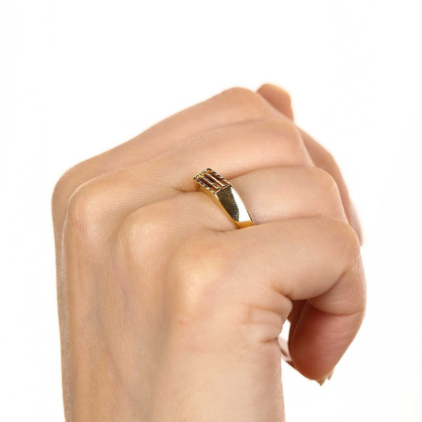 Anel Detalhes Vazado em Ouro Amarelo 18k