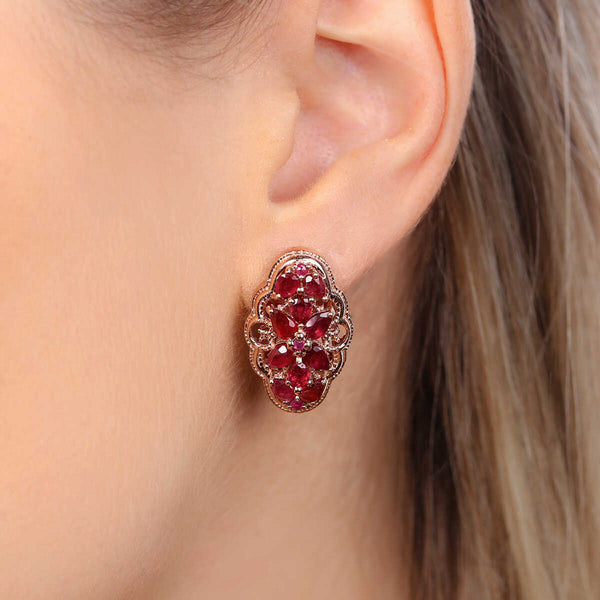 Par de Brinco em Prata 925 Floral com Rubis