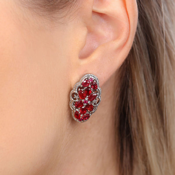 Conjunto em Prata Floral com Rubis