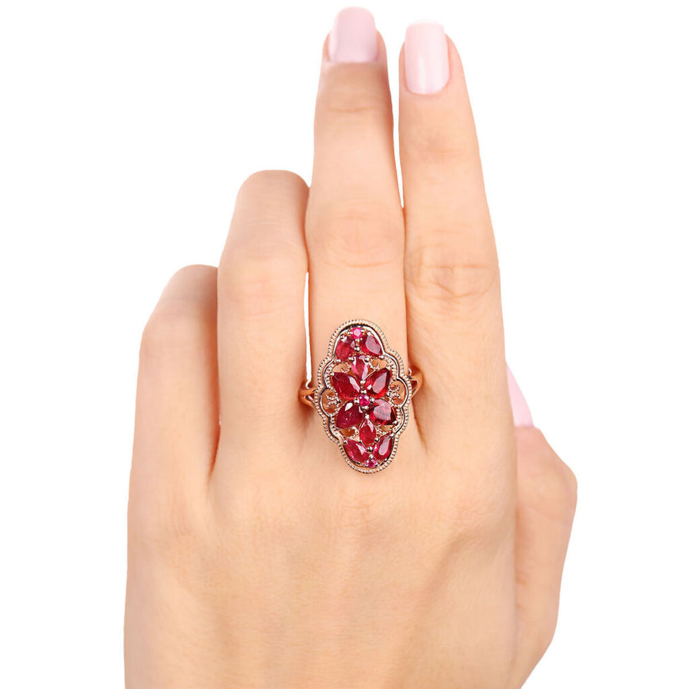 Conjunto de Prata Floral com Banho de Ouro Rosê e Rubis