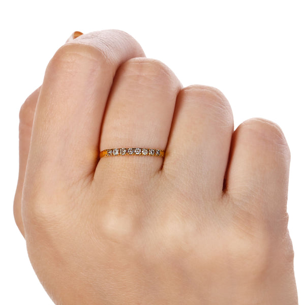 Meia Aliança com 8 Diamantes Aprox. 12 Pts Ouro Amarelo