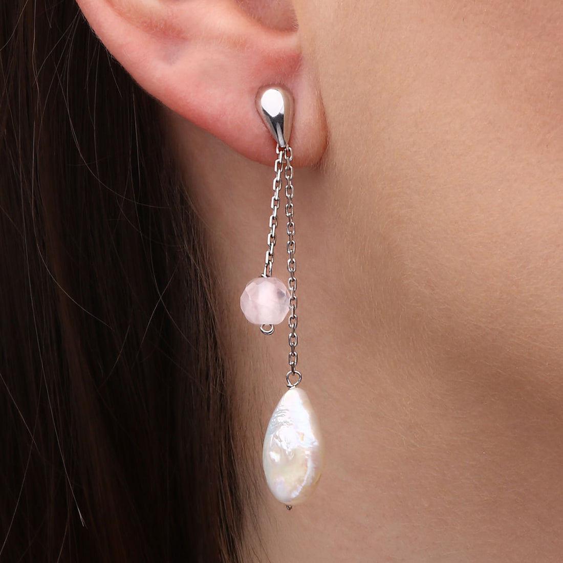Par de Brinco em Ouro Branco 18k com Madre Pérola e Cristal Briolet