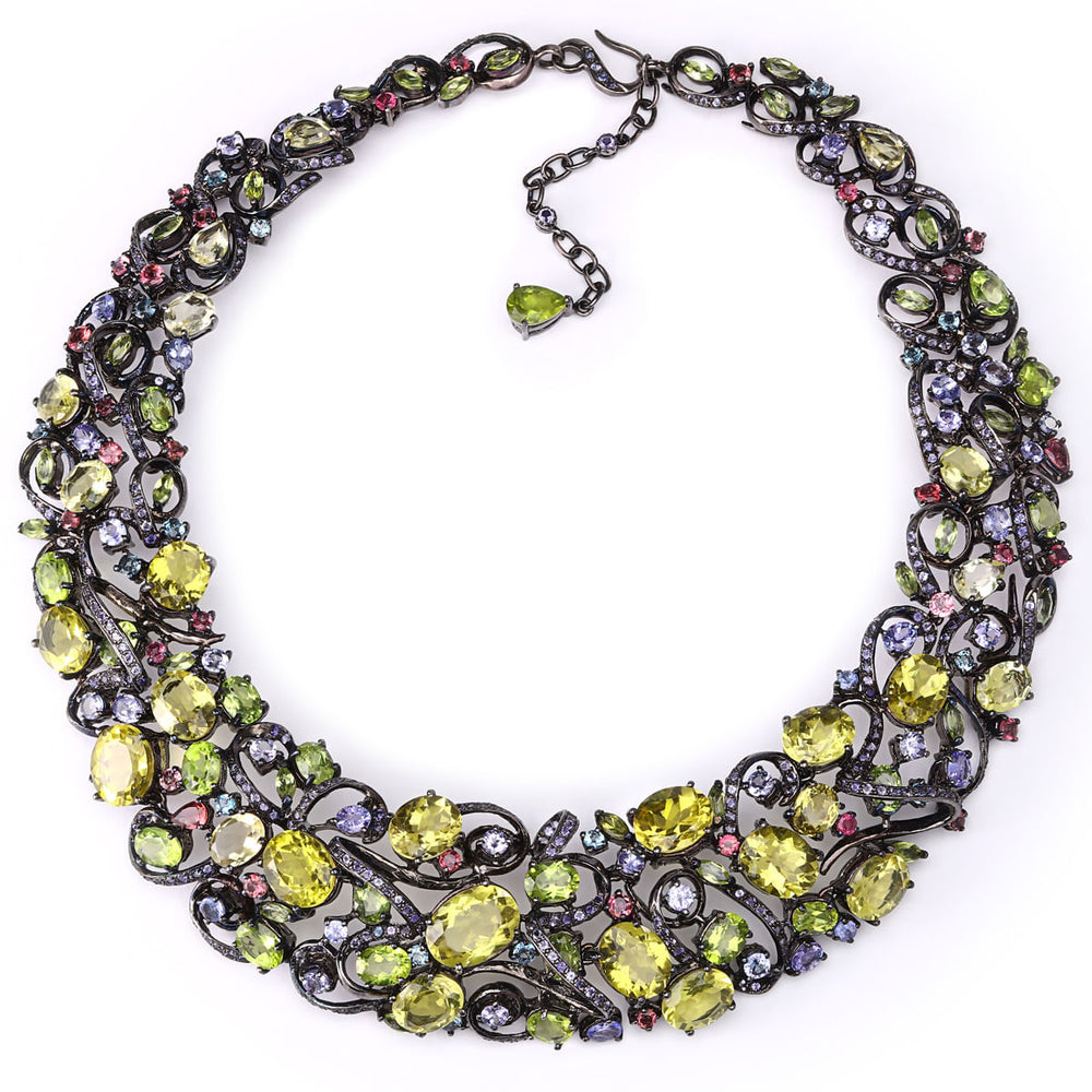Colar em Prata Luxo com Iolitas, Quartzos Rosas, London Blue, Peridoto, Turmalinas e Tanzanitas