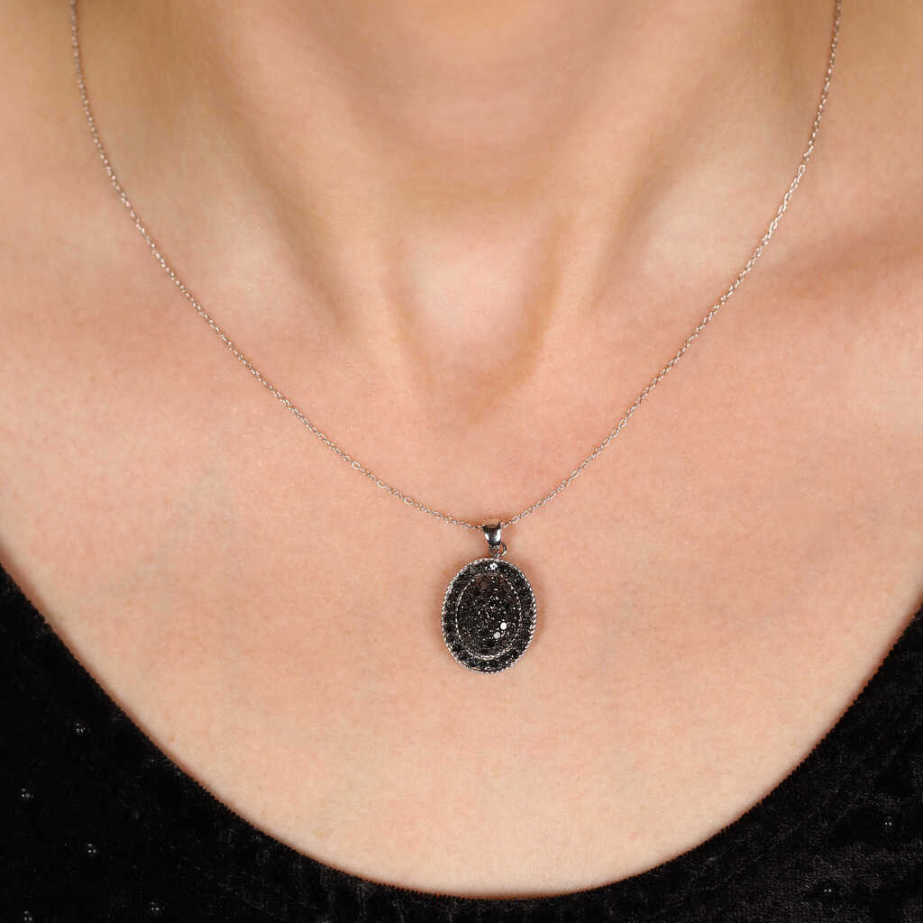 Pingente em Prata 925 com Diamantes Negros