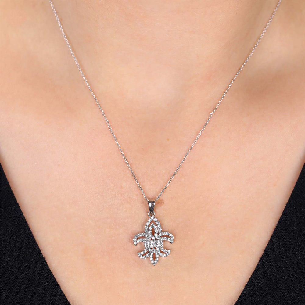 Pingente em Prata 925 Flor de Lis com Zirconias
