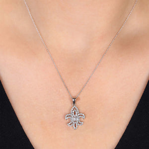 Pingente em Prata 925 Flor de Lis com Zirconias