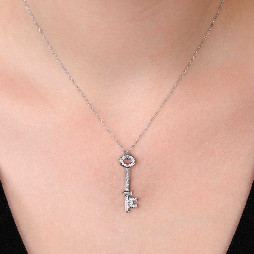 Pingente em Prata 925 Chave com Zirconias