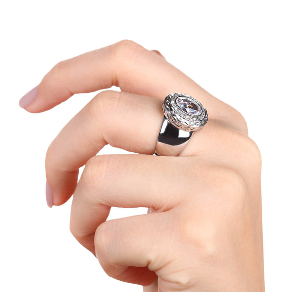 Anel de Prata Oval com Zircônias Aprox. 5,61 cts