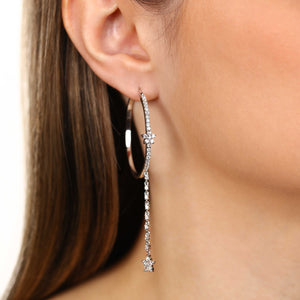 Par de Brinco Argola de Prata  Berloque Estrela com Zirconias Aprox. 7,99 cts