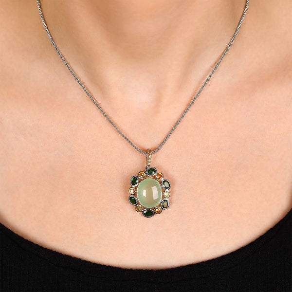 Pingente de Prata Luxo com Prenita, 6 Chromediopsides e 11 Safiras Amarelas e Laranjas Aprox. 15,10 cts