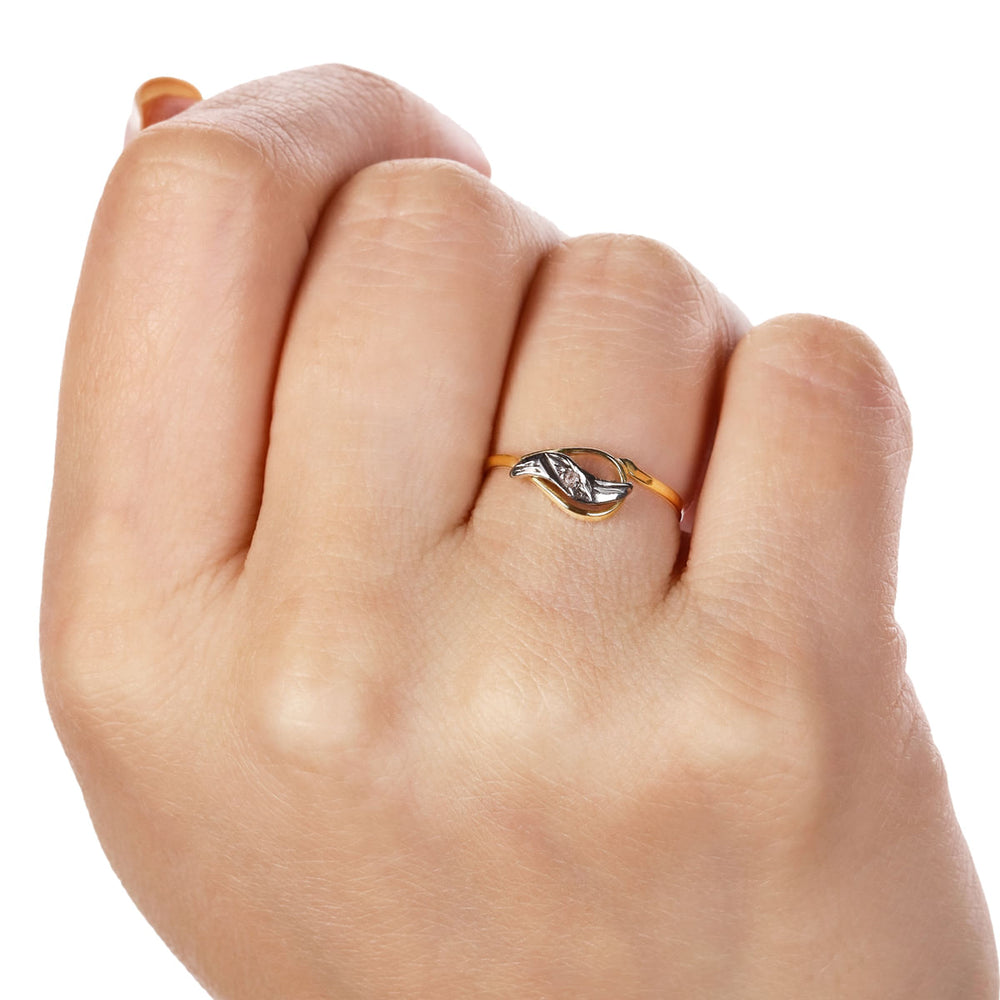Anel em Ouro Amarelo 18 k Com 1 Diamante e Detalhe em Ouro Branco
