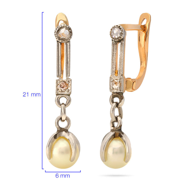 Par de Brinco com Perola 5mm e Diamante aprox. 8pts Ouro Amarelo