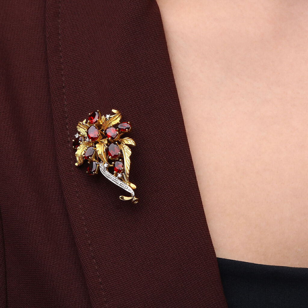 Broche Flor em Ouro Amarelo e Branco Com Granadas e Diamantes