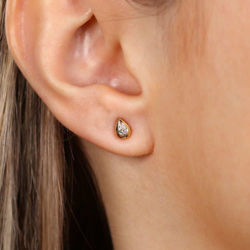 Par De Brinco Gota em Ouro Amarelo 18 k com Diamante Vs