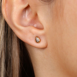 Par De Brinco Gota em Ouro Amarelo 18 k com Diamante Vs