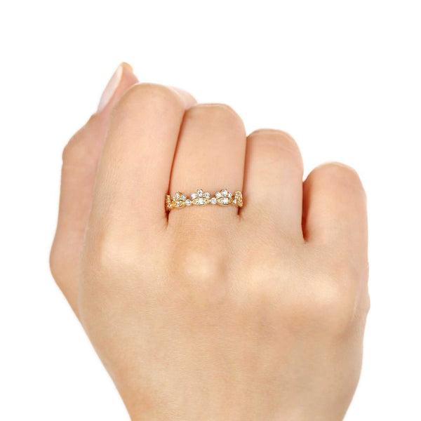 Anel Coroa com Zircônias em Ouro Amarelo 18k