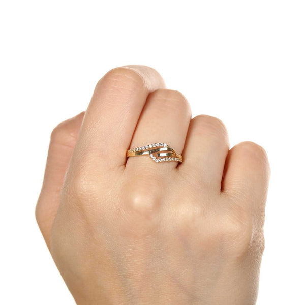 Anel com Zircônias em Ouro Amarelo 18k