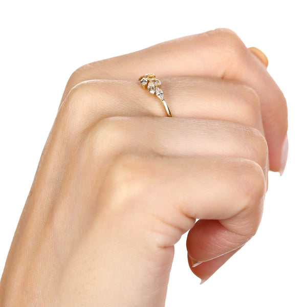 Anel de Ouro Folhas com Zirconias