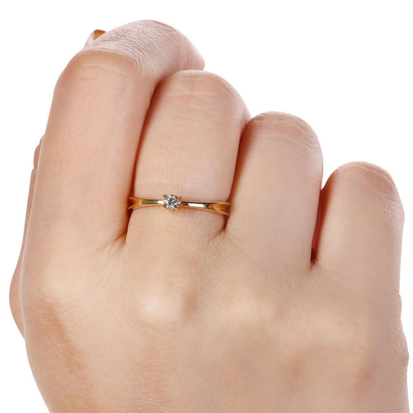 Anel Solitário em Ouro Amarelo 18k com Diamante