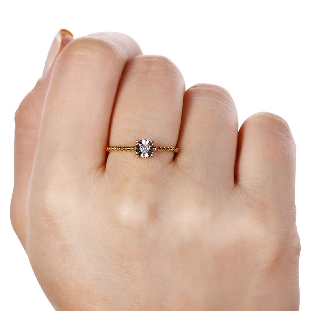 Anel em Ouro Amarelo 18k Solitário com Diamante