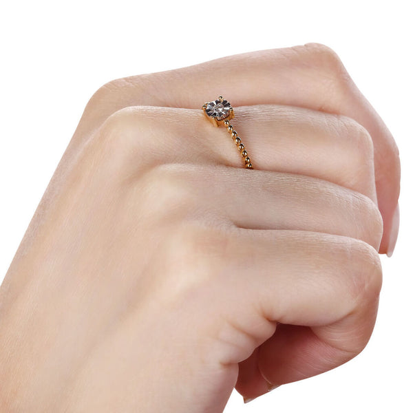 Anel em Ouro Amarelo 18k Solitário com Diamante