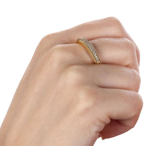 Meia Aliança Ouro Amarelo 18k Trabalhada com Diamantes