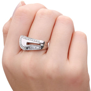 Anel em Ouro Branco 18k com Zircônias