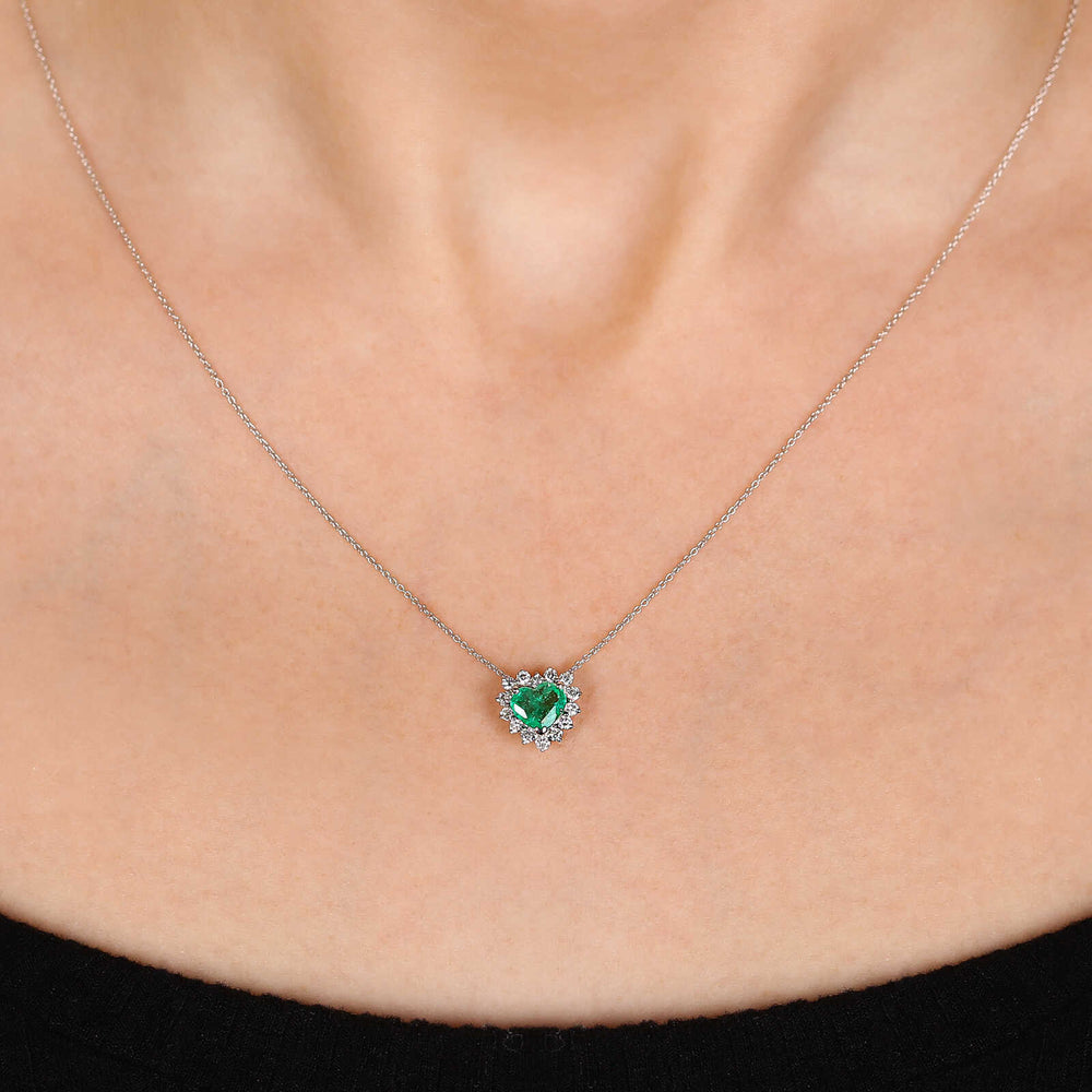 Pingente em Ouro Branco 18k Coração de Esmeralda com Diamantes
