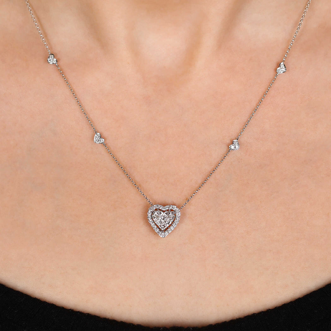 Pingente em Ouro Branco 18k Corações com Diamantes